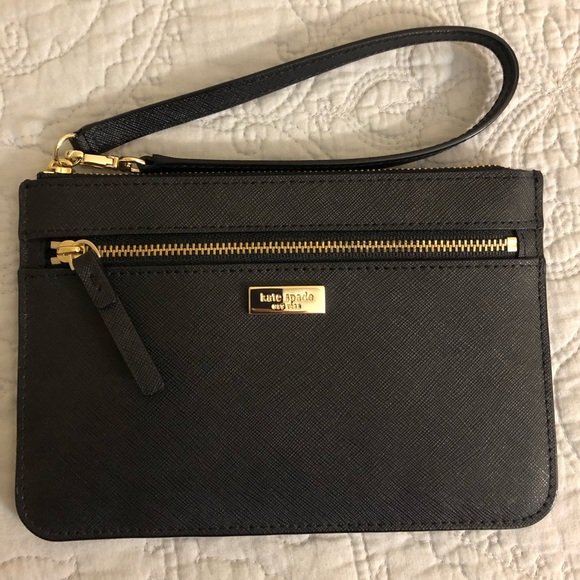 kate spade Handbags - Medium-sized wristlet